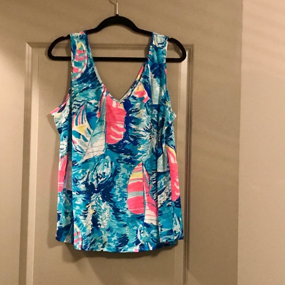 Lilly Pulitzer Tops - Lilly Pulitzer GiGi V-Neck Top